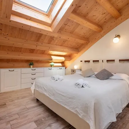 Summer And Winter 度假居